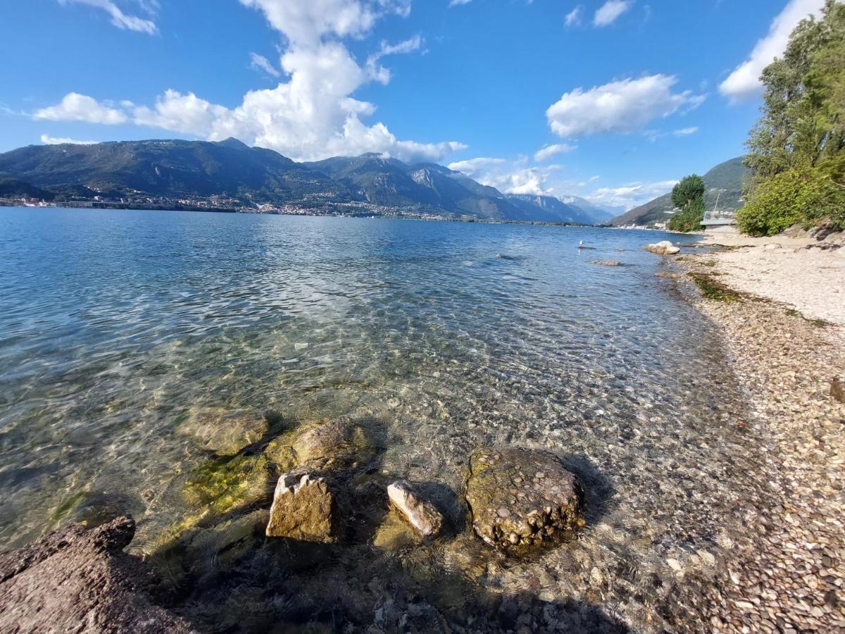 Iseo Lake Villa Con Vista Lago E Piscina Costa Volpino Exterior foto